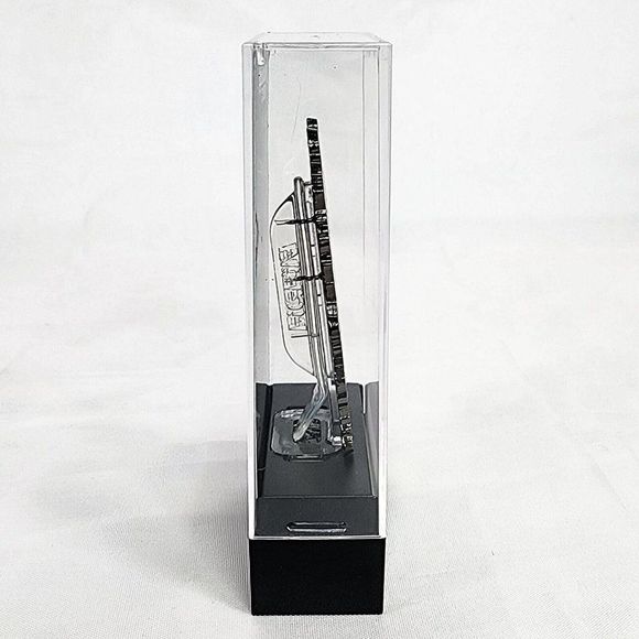 FiGPiN Assassin's Creed Valhalla Eivor #588 Target Exclusive 2020 - Picture 4 of 5